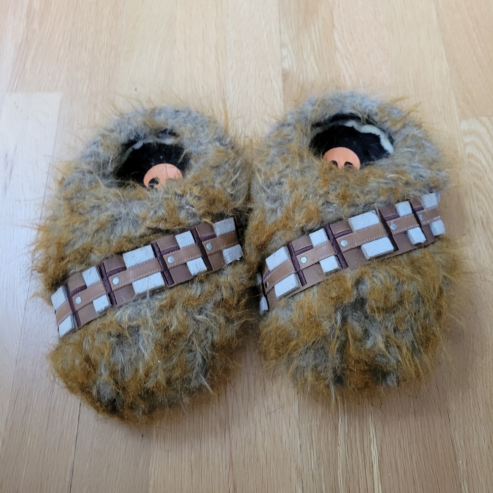 Chewbacca slippers sz 3/4